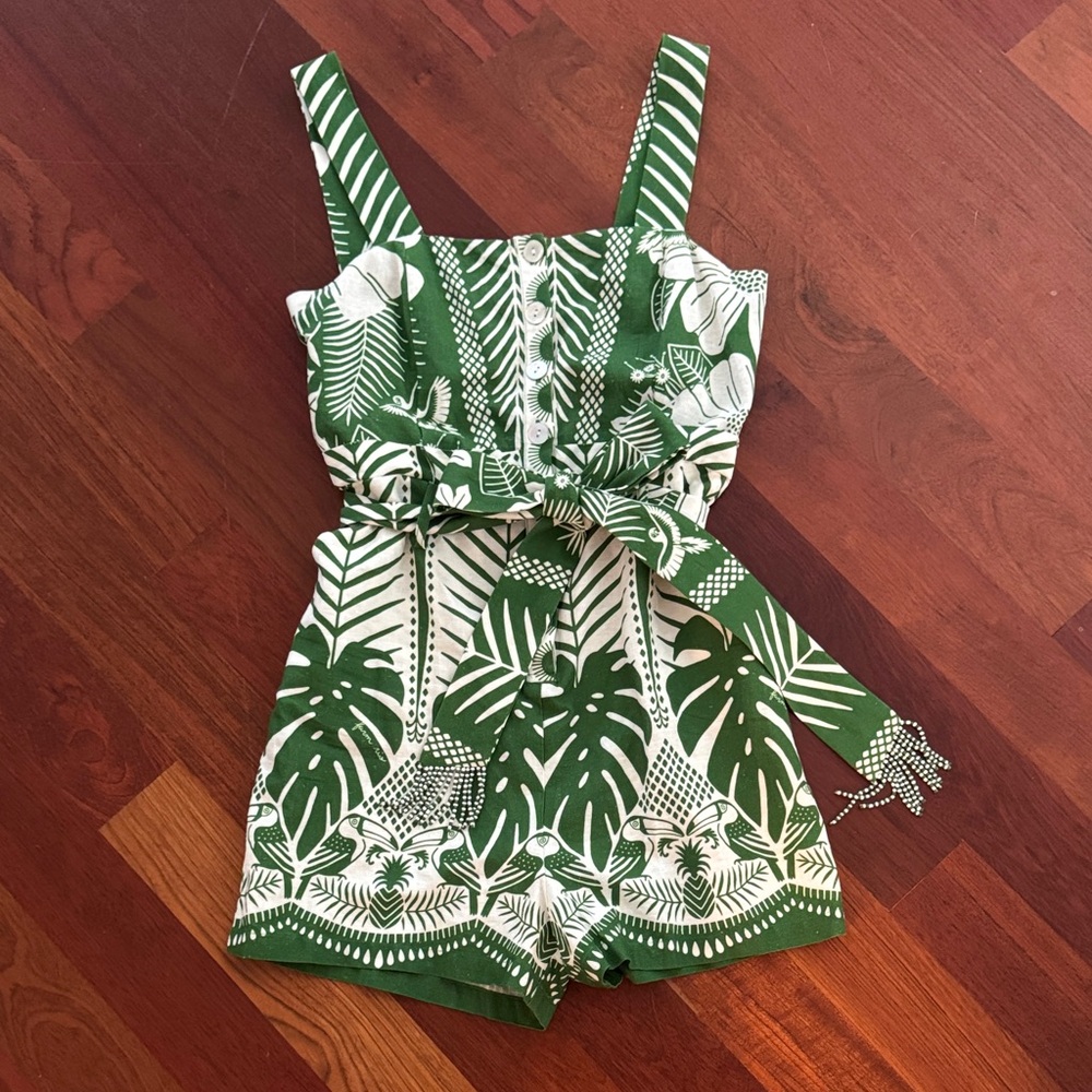 Farm Rio Charleston green and white romper - like new